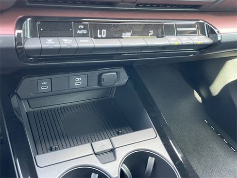 New 2026 Toyota Prius Plug-In Hybrid image 18