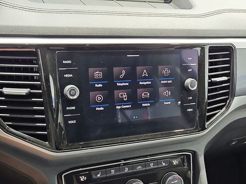 Certified 2022 Volkswagen Atlas SEL Premium AWD/4WD image 19