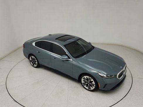 Used 2026 BMW i5 eDrive40 AWD/4WD image 21