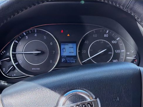 Used 2017 Nissan Armada Platinum RWD image 9