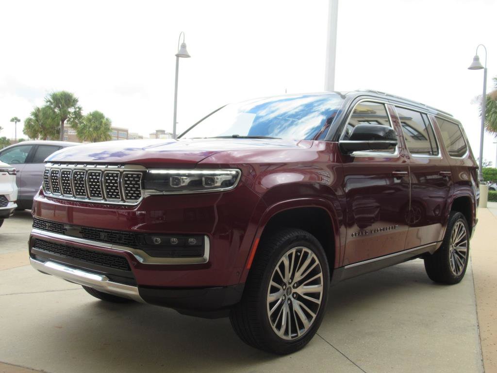 Used 2023 Jeep Grand Wagoneer Series III AWD/4WD image 3