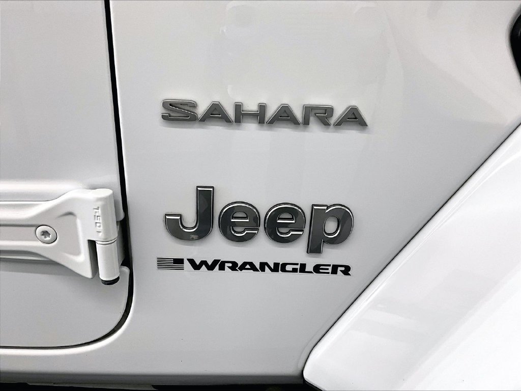 Used 2023 Jeep Wrangler Unlimited Sahara w/ LED Lighting Group AWD/4WD image 27