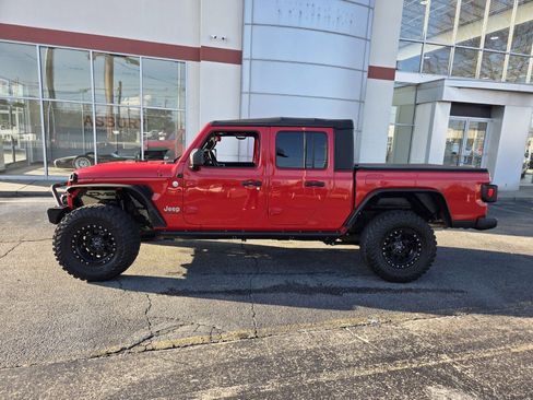 Used 2020 Jeep Gladiator Overland image 8