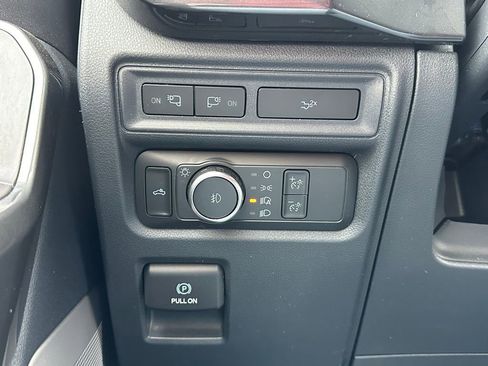 Used 2022 Ford F150 XLT w/ Equipment Group 302A High image 25