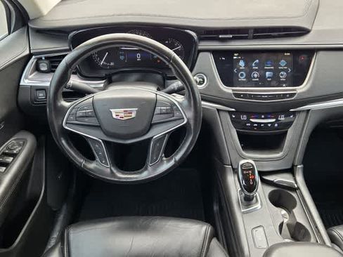 Used 2019 Cadillac XT5 Luxury FWD image 14