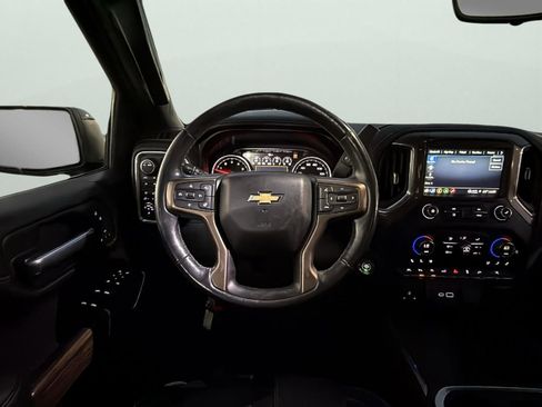 Used 2021 Chevrolet Silverado 1500 High Country w/ Technology Package image 13