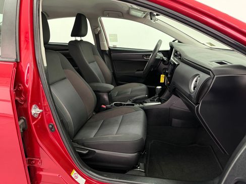Used 2019 Toyota Corolla LE w/ Carpet Mat Package (TMS) FWD image 23