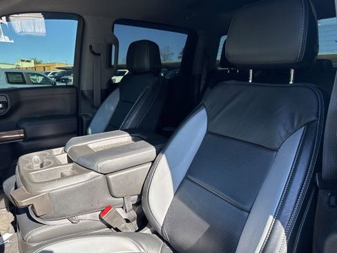 Used 2021 Chevrolet Silverado 1500 LT image 9