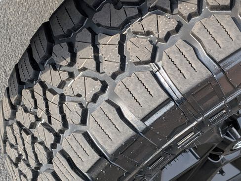 Used 2024 Toyota 4Runner SR5 image 12