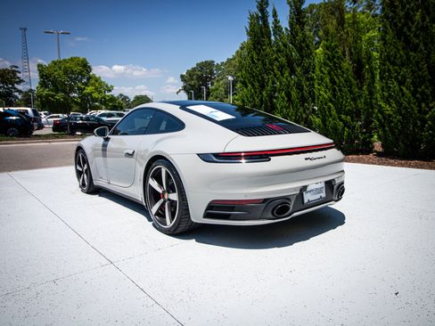 Used 2024 Porsche 911 Carrera S RWD image 8
