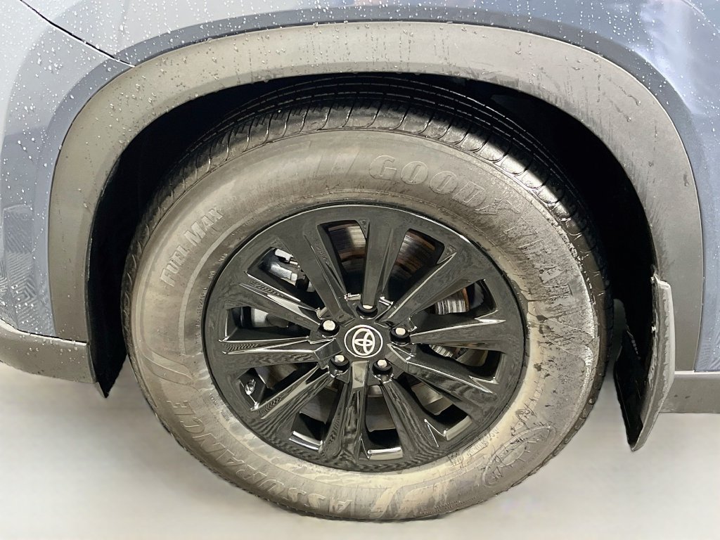 Used 2024 Toyota Grand Highlander FWD image 13