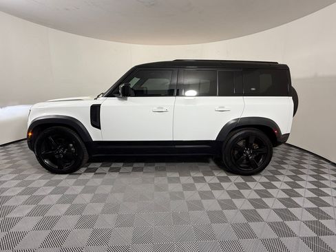 Used 2023 Land Rover Defender 110 X-Dynamic SE AWD/4WD image 2