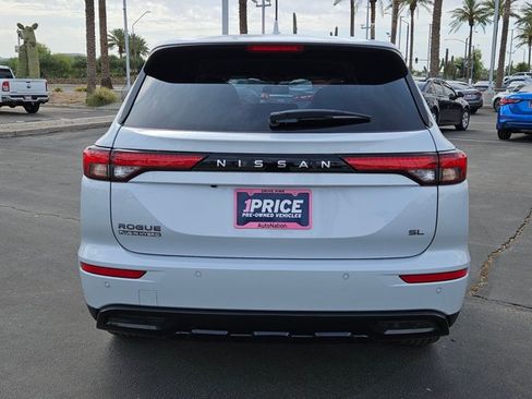 Used 2026 Nissan Rogue SL w/ Family Package AWD/4WD image 8