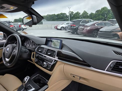 Used 2019 BMW 430i Convertible RWD image 25