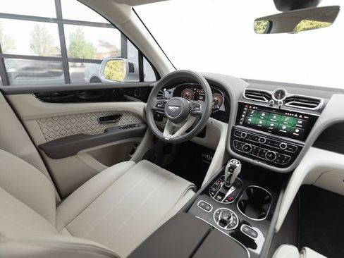 Certified 2023 Bentley Bentayga Speed AWD/4WD image 23