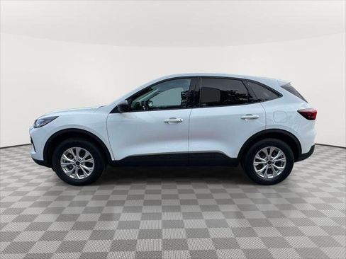 Used 2025 Ford Escape Active w/ Cold Weather Package AWD/4WD image 4