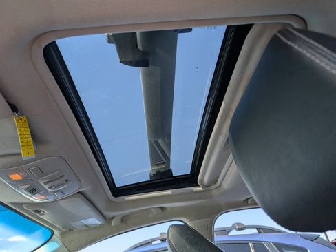 Used 2014 Subaru Crosstrek 2.0i Limited image 11