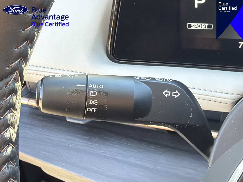 Used 2024 Nissan Ariya FWD image 32