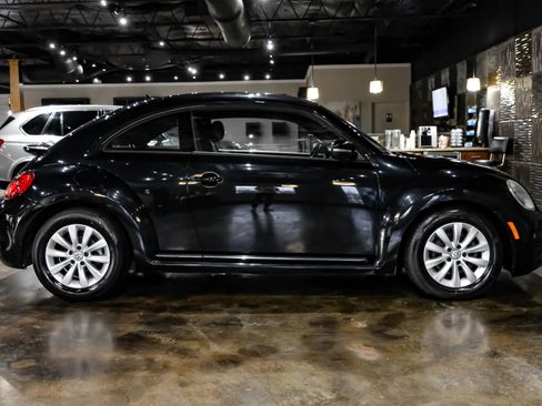 Used 2019 Volkswagen Beetle 2.0T S image 6