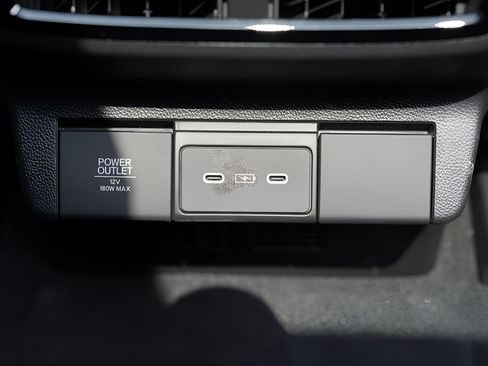 Used 2025 Acura MDX SH-AWD w/ Technology Package image 23