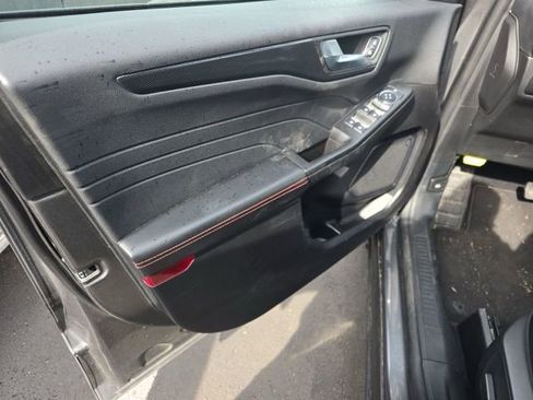 Used 2025 Ford Escape ST-Line image 16