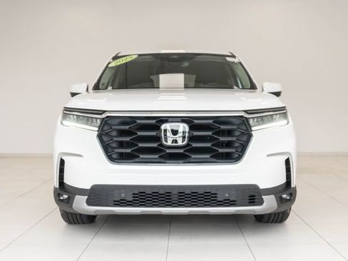 Certified 2025 Honda Pilot EX-L image 5