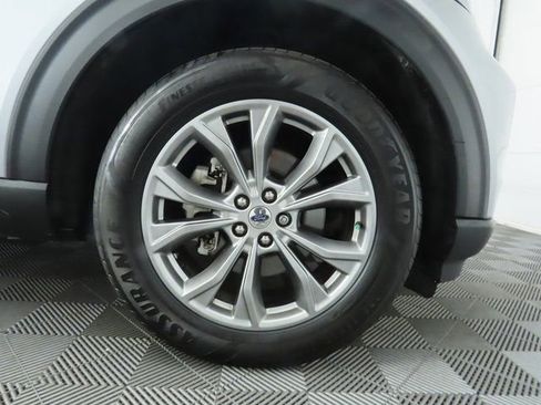 Used 2022 Ford Explorer XLT w/ Equipment Group 202A image 34