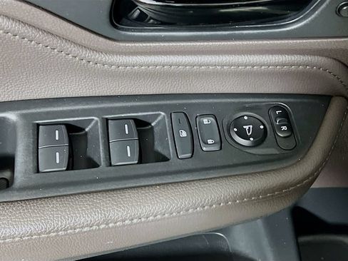 Used 2018 Honda Odyssey Touring image 16