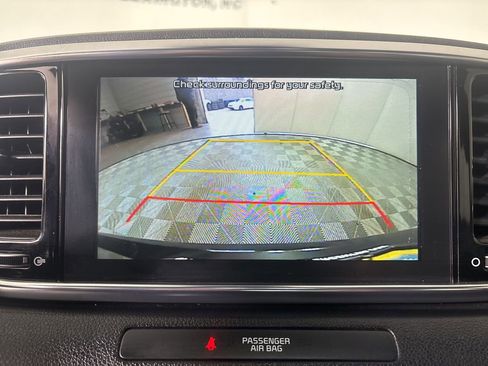 Used 2021 Kia Sportage S w/ S AWD Premium Package image 16