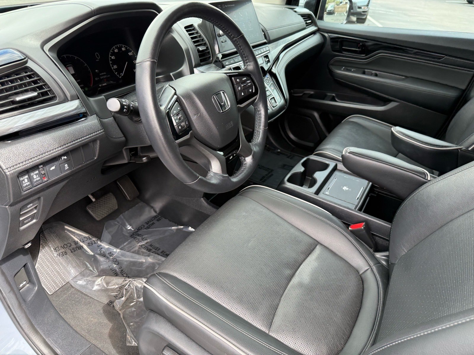 Used 2025 Honda Odyssey Elite image 12