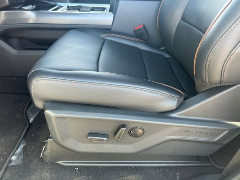 New 2025 Ford F250 Lariat w/ Lariat Ultimate Package image 14