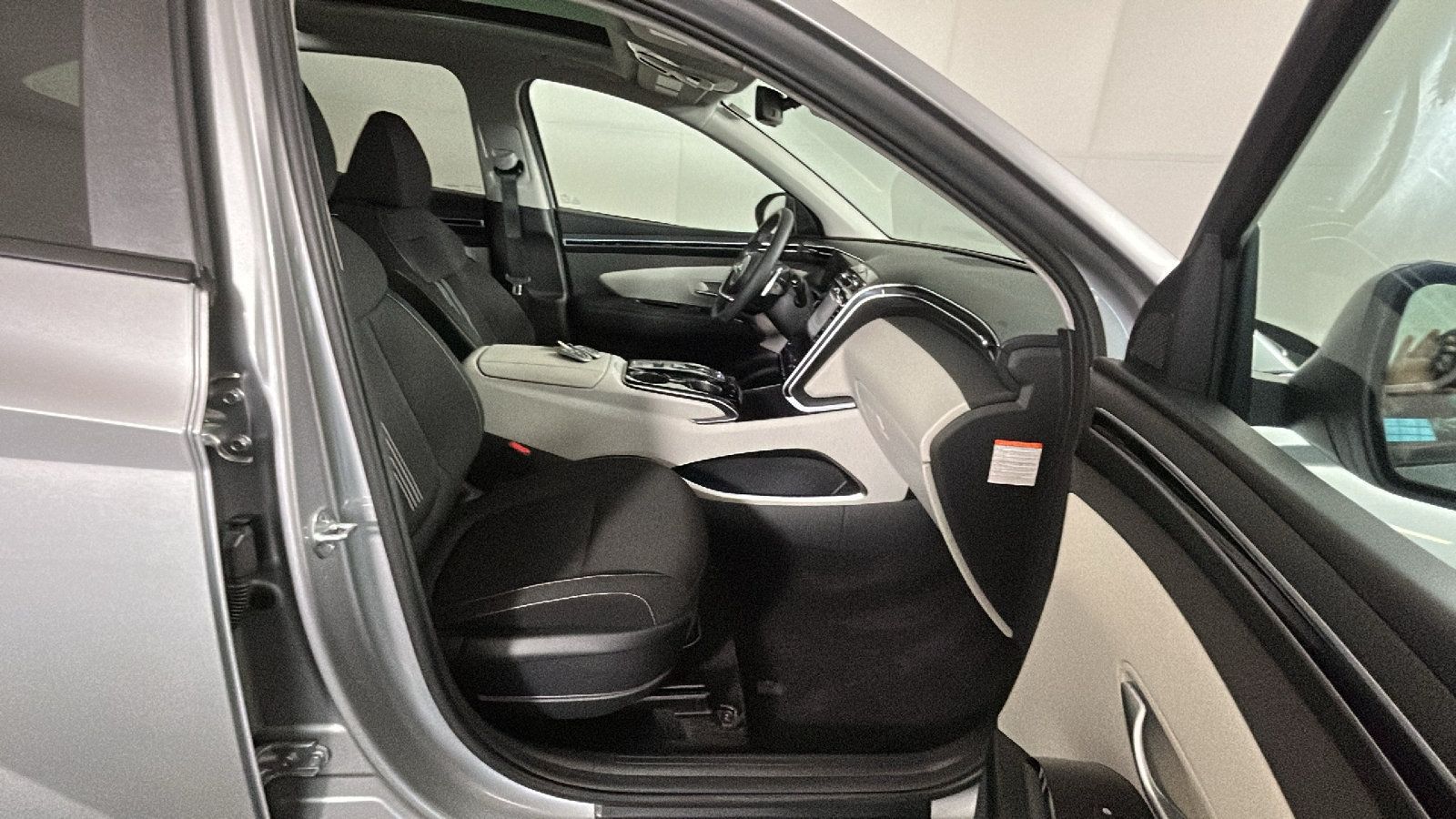 Certified 2022 Hyundai Tucson SEL w/ Cargo Package AWD/4WD image 38