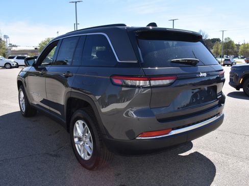 New 2026 Jeep Grand Cherokee Laredo X RWD image 7