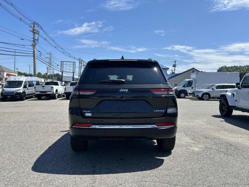 Certified 2024 Jeep Grand Cherokee Limited AWD/4WD image 4