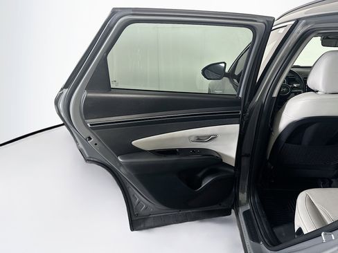 Used 2024 Hyundai Tucson Limited image 28