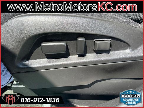 Used 2016 Chevrolet Equinox LT w/ Convenience Package image 23