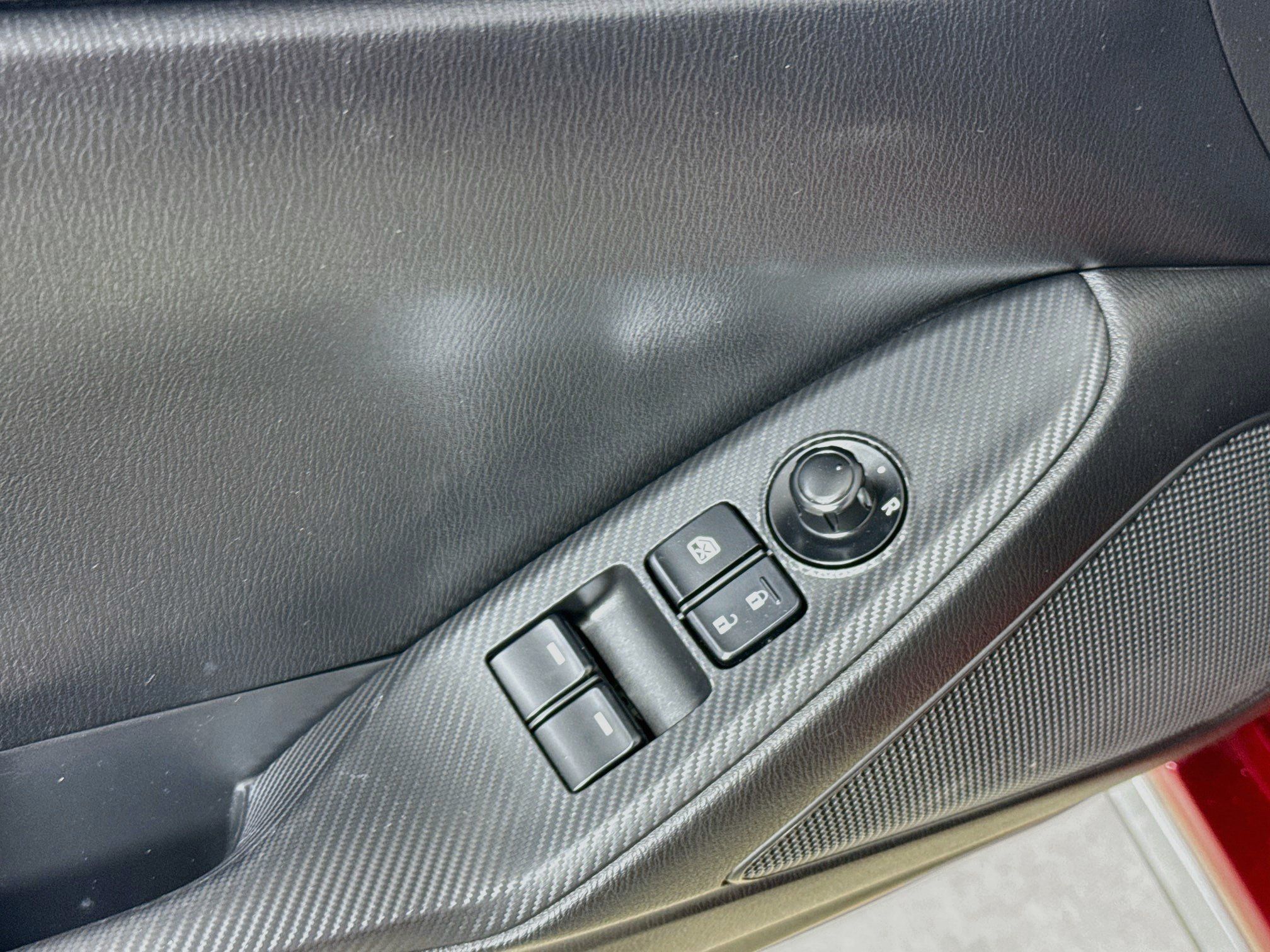 Used 2021 MAZDA MX-5 Miata Sport RWD image 19
