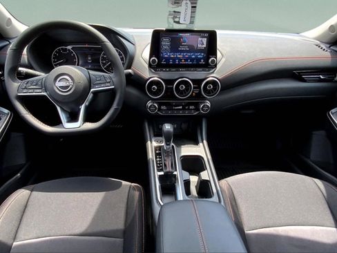 New 2025 Nissan Sentra SR image 6