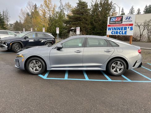 Used 2023 Kia K5 LXS image 2