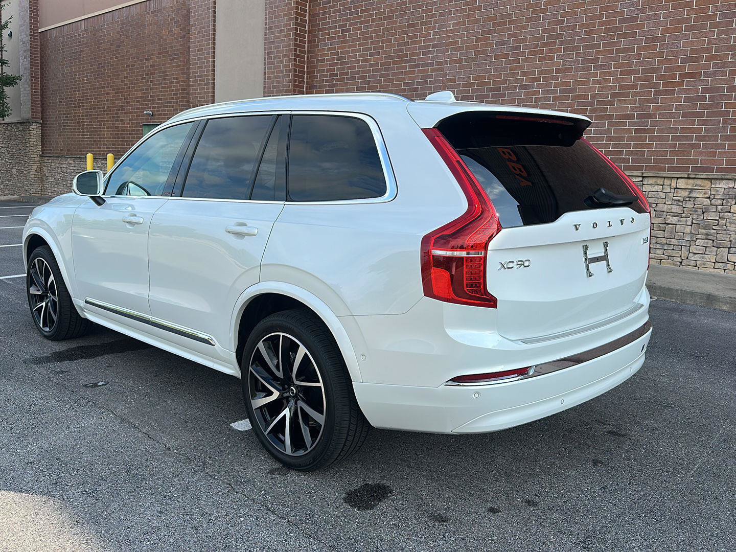 Used 2023 Volvo XC90 B6 Plus w/ Protection Package Premier AWD/4WD image 3
