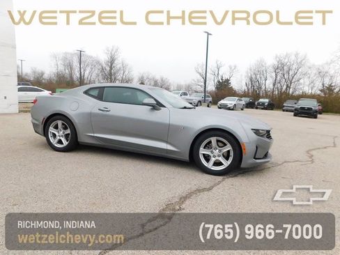 Used 2023 Chevrolet Camaro LT image 1