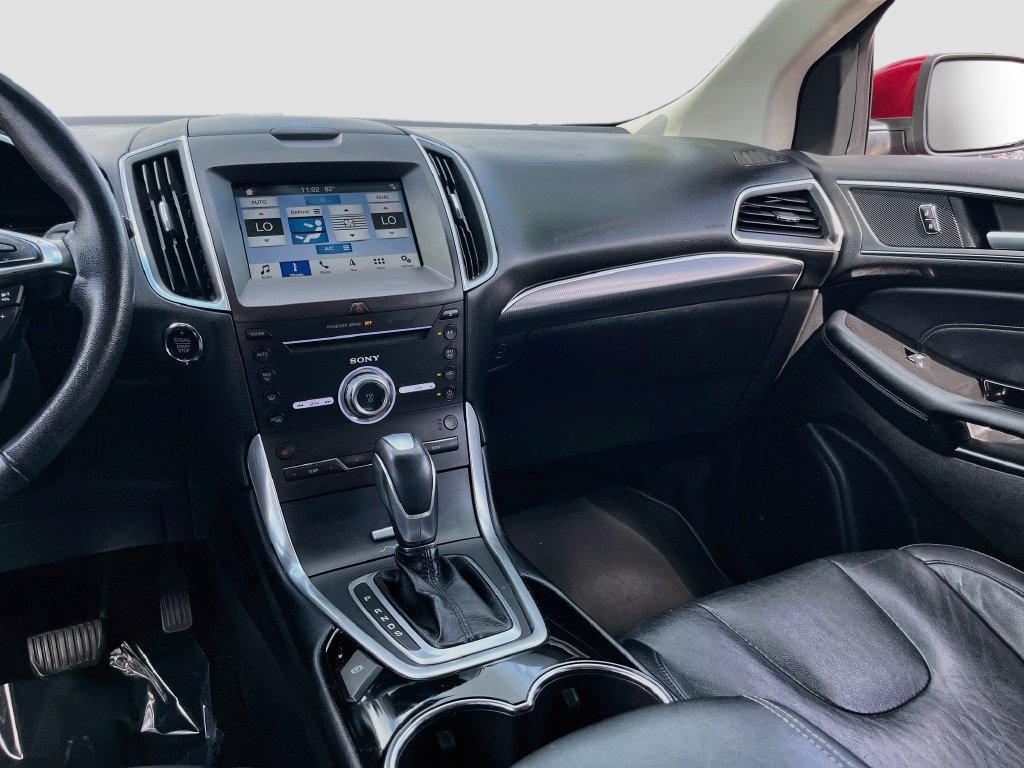 Used 2017 Ford Edge Titanium w/ Technology Package FWD image 23