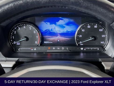 Used 2023 Ford Explorer XLT image 16