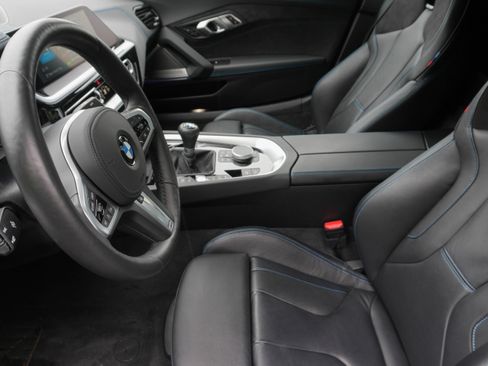 Used 2026 BMW Z4 M40i RWD image 11