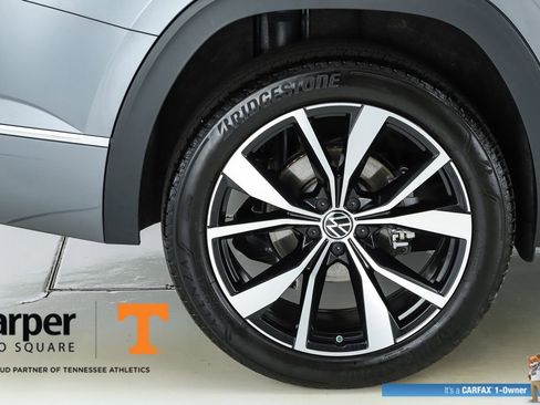 Used 2025 Volkswagen Atlas SEL Premium R-Line AWD/4WD image 13