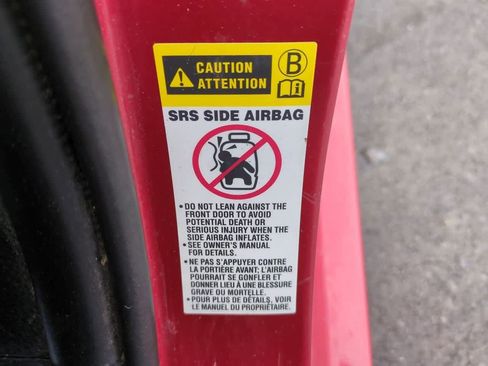 Used 2016 Toyota Corolla LE image 19