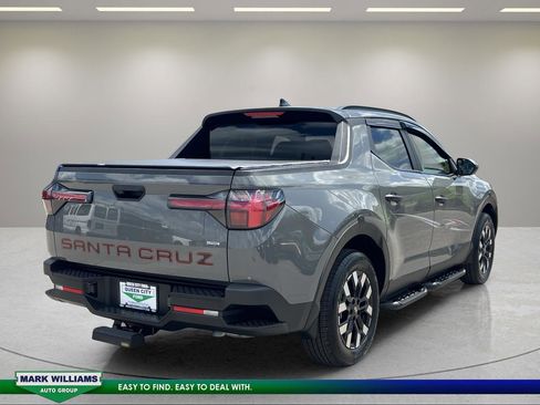 Used 2025 Hyundai Santa Cruz SEL AWD/4WD image 3