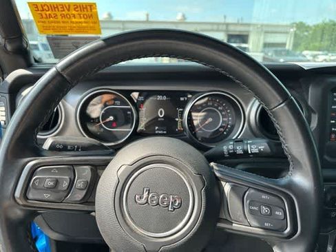 Used 2022 Jeep Wrangler Sport AWD/4WD image 11