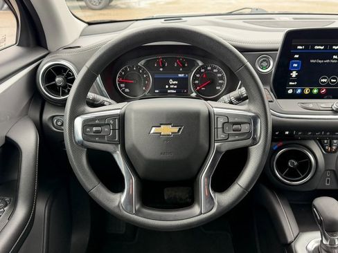 Used 2025 Chevrolet Blazer LT image 26