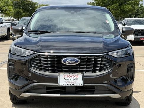 Used 2025 Ford Escape Active FWD image 8